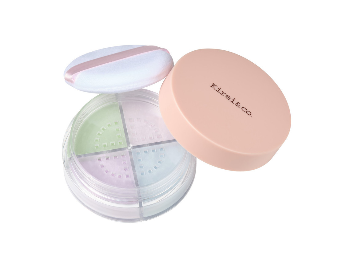 4カラー フェイスパウダー SILKY CLEAR（シルキークリア）