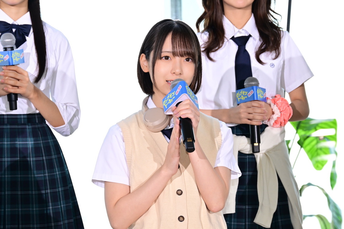 渡辺莉奈＜映画『ゼンブ・オブ・トーキョー』完成報告会＞RESTAURANT LUKE with SKY LOUNGE（2024年10月2日／(C)2024映画「ゼンブ・オブ・トーキョー」製作委員会）