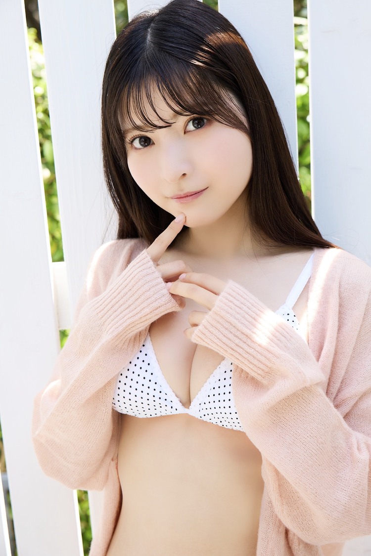 小鳥遊るい（#ババババンビ）『漫画アクション』アザーカット（撮影：市川秀明）