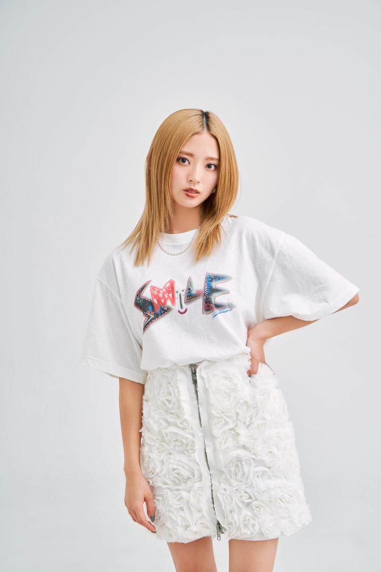 佐藤詩織＆鈴本美愉 Sustainable Message Tシャツ