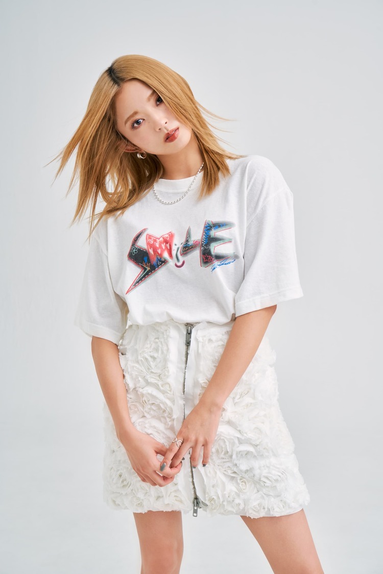 佐藤詩織＆鈴本美愉 Sustainable Message Tシャツ