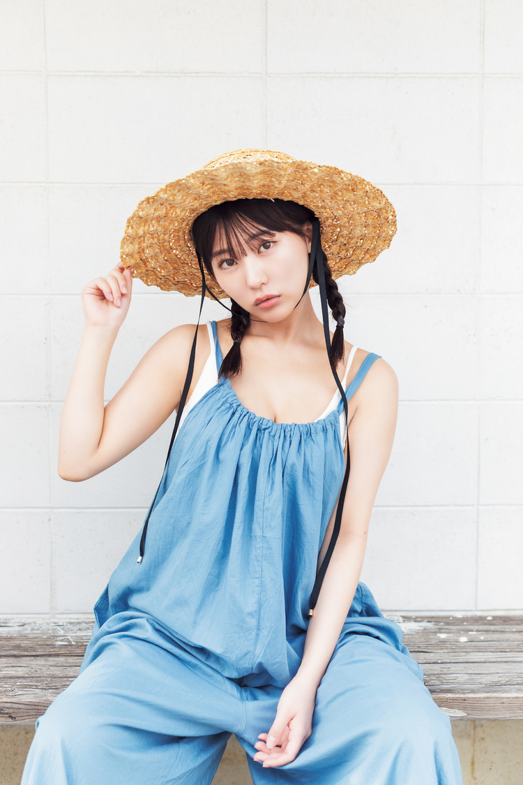 田中美久『ヤングチャンピオン』ポスター（Ⓒ大辻隆広（秋田書店））