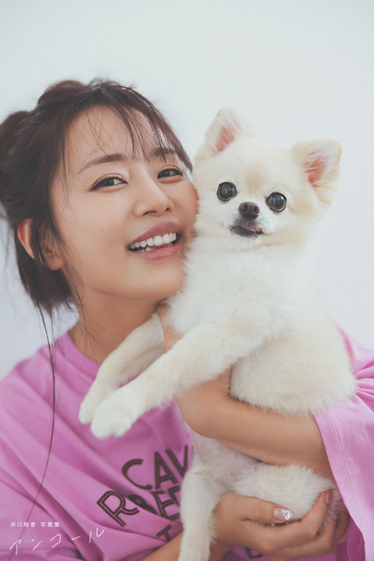 井口裕香デジタル写真集『アンコール』収録カット（撮影：倉本侑磨）