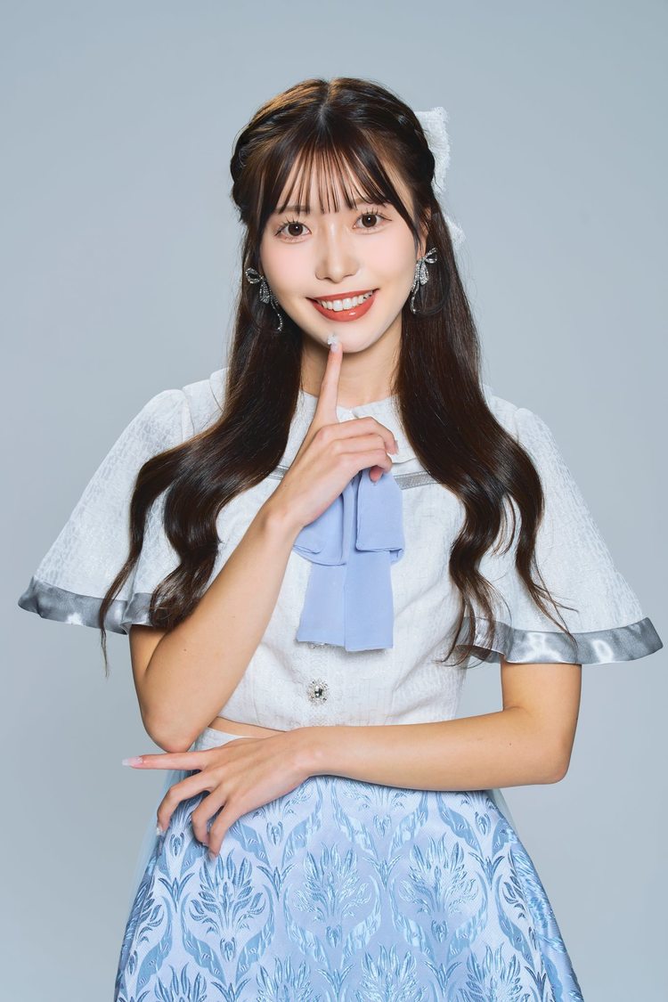 美月あやな（身長170cm）