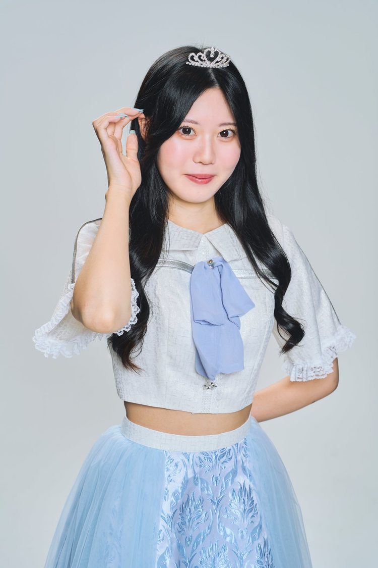 越智なな（身長170cm）