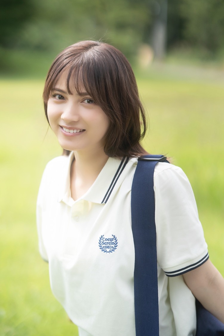 桃月なしこ『ヤングガンガン』アザーカット（(C)佐藤佑一）