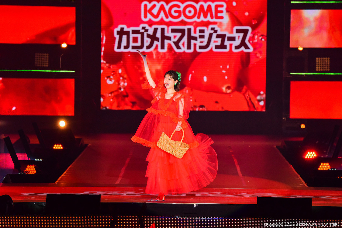 松村沙友理＜Rakuten GirlsAward 2024 AUTUMN/WINTER＞幕張メッセ（2024年10月19日）