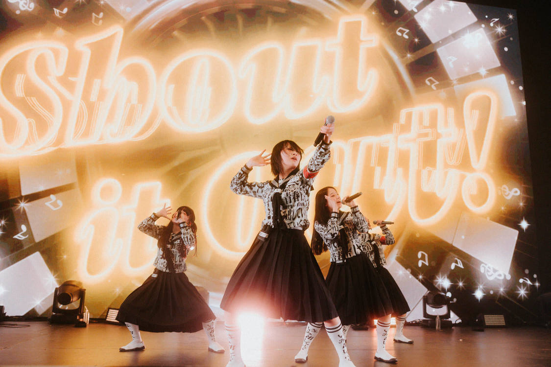 新しい学校のリーダーズ＜AG! Calling WORLD TOUR Part.II＞LA Hollywood Palladium（2024年10月20日／撮影：Lindsey Blane）