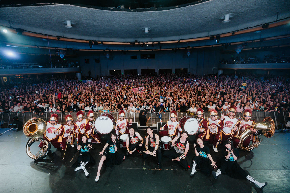 新しい学校のリーダーズ＜AG! Calling WORLD TOUR Part.II＞LA Hollywood Palladium（2024年10月20日／撮影：Lindsey Blane）