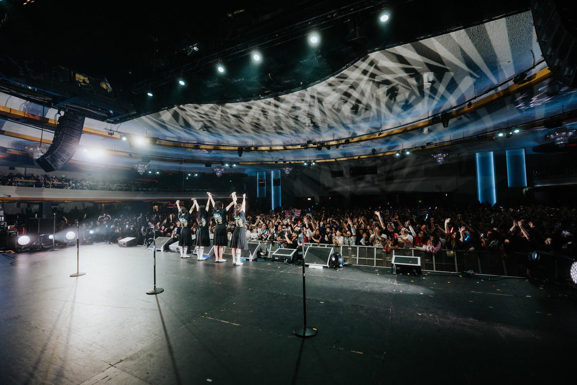 新しい学校のリーダーズ＜AG! Calling WORLD TOUR Part.II＞LA Hollywood Palladium（2024年10月20日／撮影：Lindsey Blane）