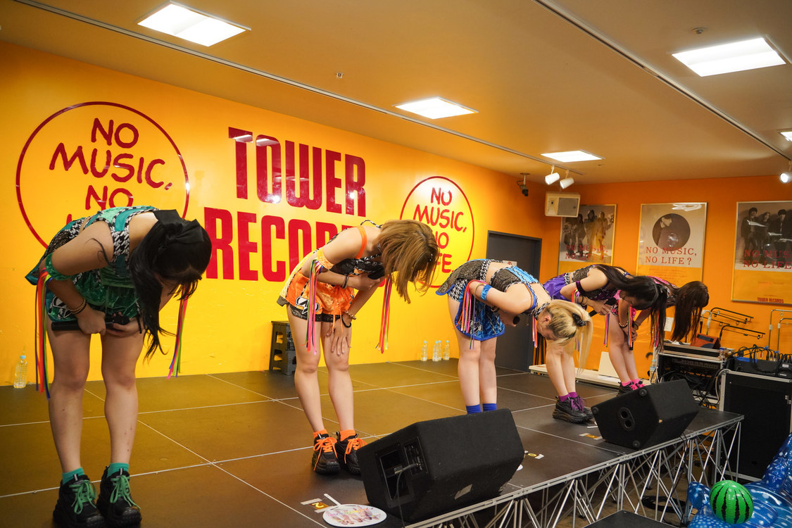 アップアップガールズ（仮）＜1st EP『Again!』リリース記念イベント＞タワーレコード錦糸町パルコ店（2024年10月23日）