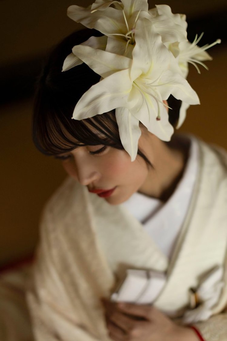 『似鳥沙也加 -MADE IN JAPAN- 豪華特装版 no.3（ナンバースリー）』（©KADOKAWA）