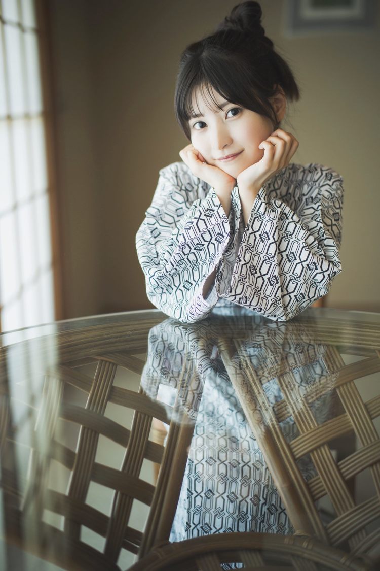 小鳥遊るい（#ババババンビ）『ヤングドラゴンエイジ』アザーカット（(C)佐藤佑一/ヤングドラゴンエイジ）