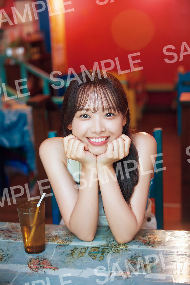 1st写真集『もしも』ポストカード／紀伊國屋書店（ウェブストア含む）（撮影：三宮幹史（TRIVAL））