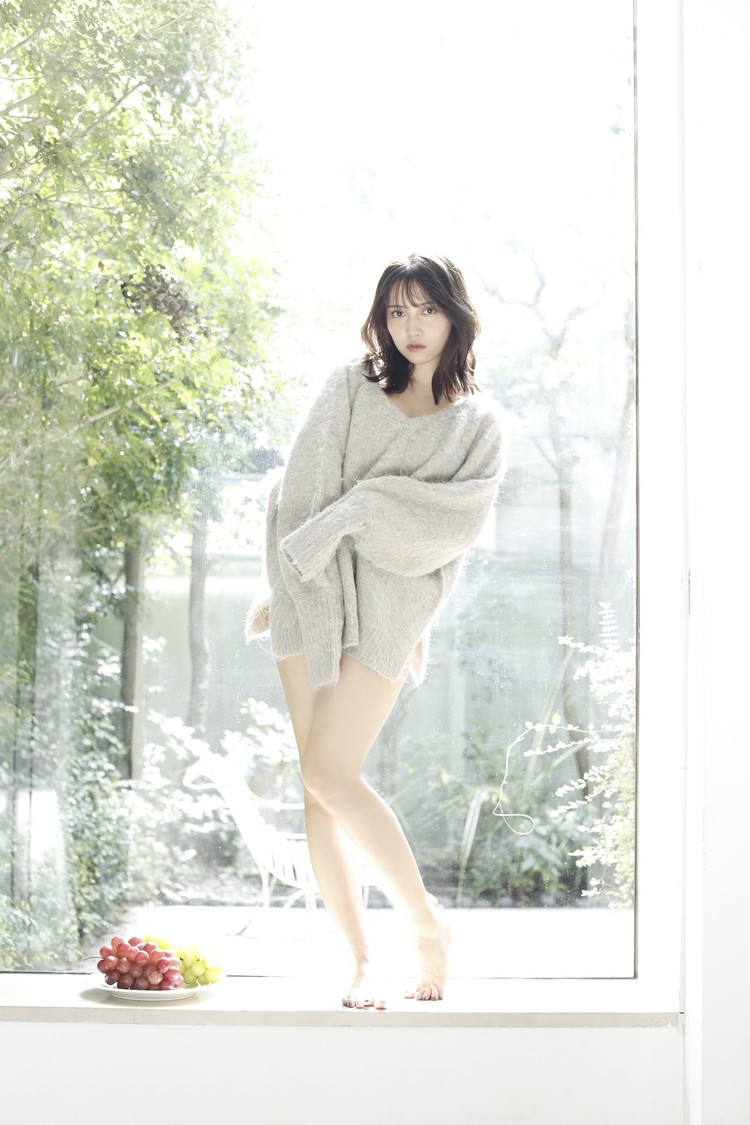 桃月なしこ『BOMB』2024年12月号アザーカット（撮影：佐藤裕之）