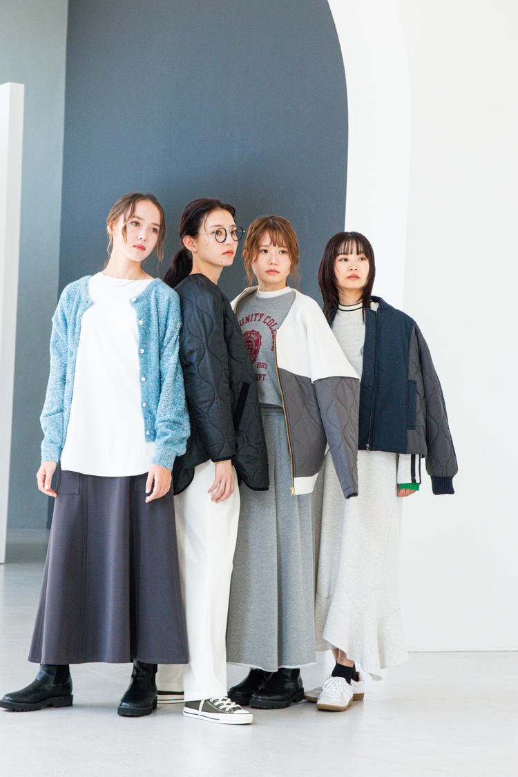 吉川エミリア、宮原華音、佐々木ひまわり、作島藍