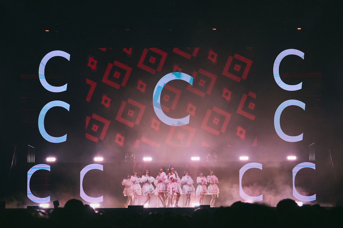 ＜≠ME 全国ツアー追加公演2024「修学旅行、同じ班がいいな。」＞幕張メッセ国際展示場 展示ホール（2024年11月23日／©️YOANI）