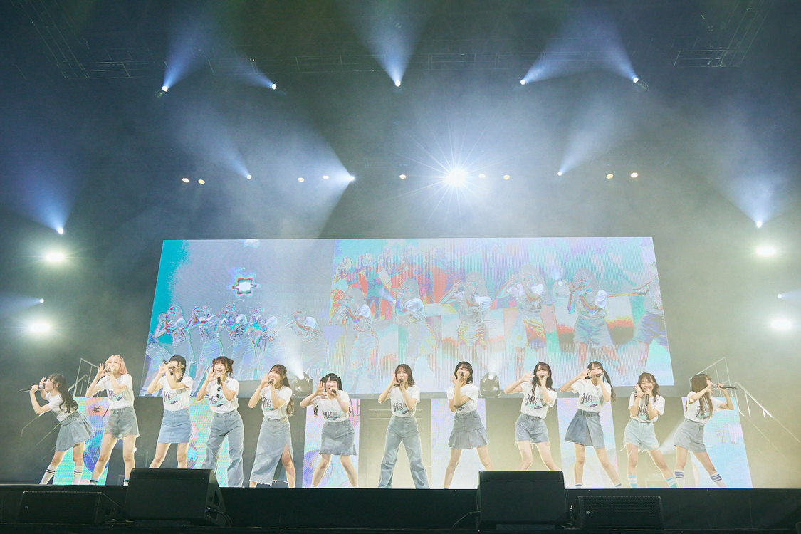 ＜≠ME 全国ツアー追加公演2024「修学旅行、同じ班がいいな。」＞幕張メッセ国際展示場 展示ホール（2024年11月23日／©️YOANI）