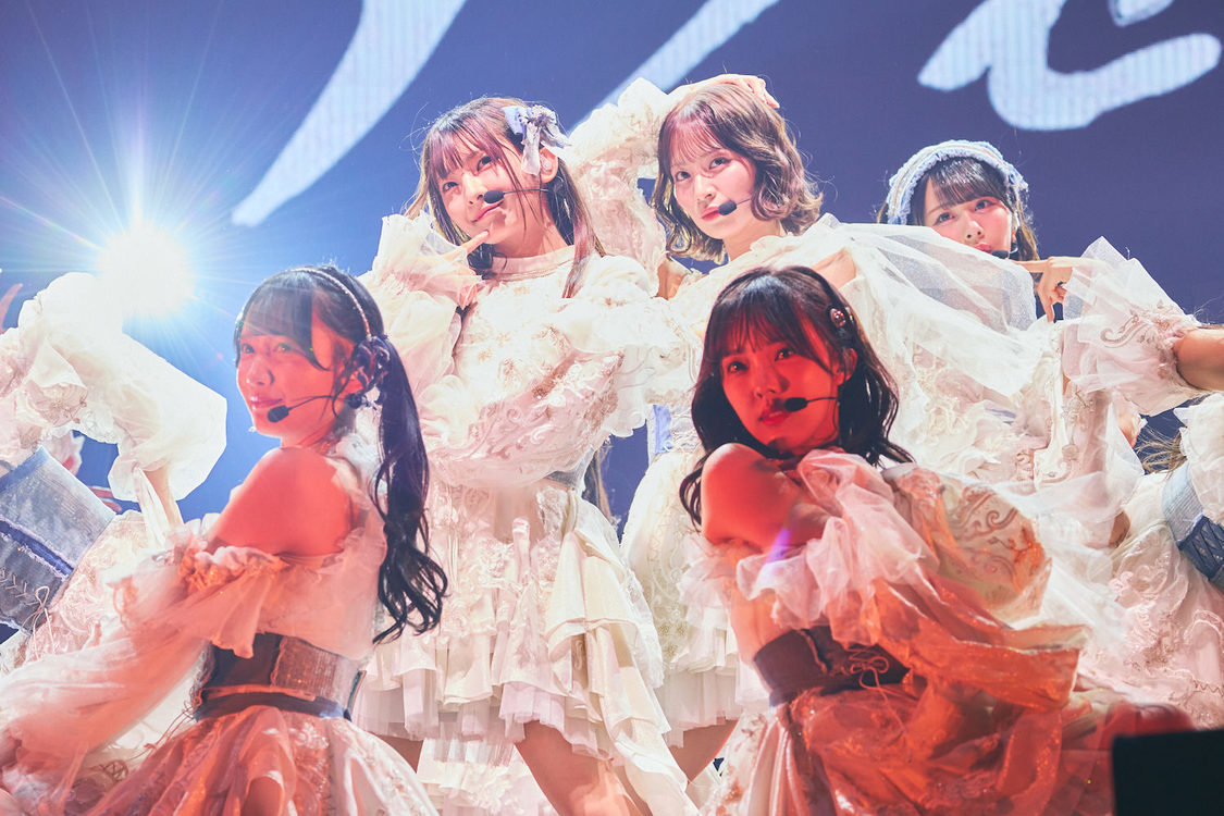 ＜≠ME 全国ツアー追加公演2024「修学旅行、同じ班がいいな。」＞幕張メッセ国際展示場 展示ホール（2024年11月23日／©️YOANI）