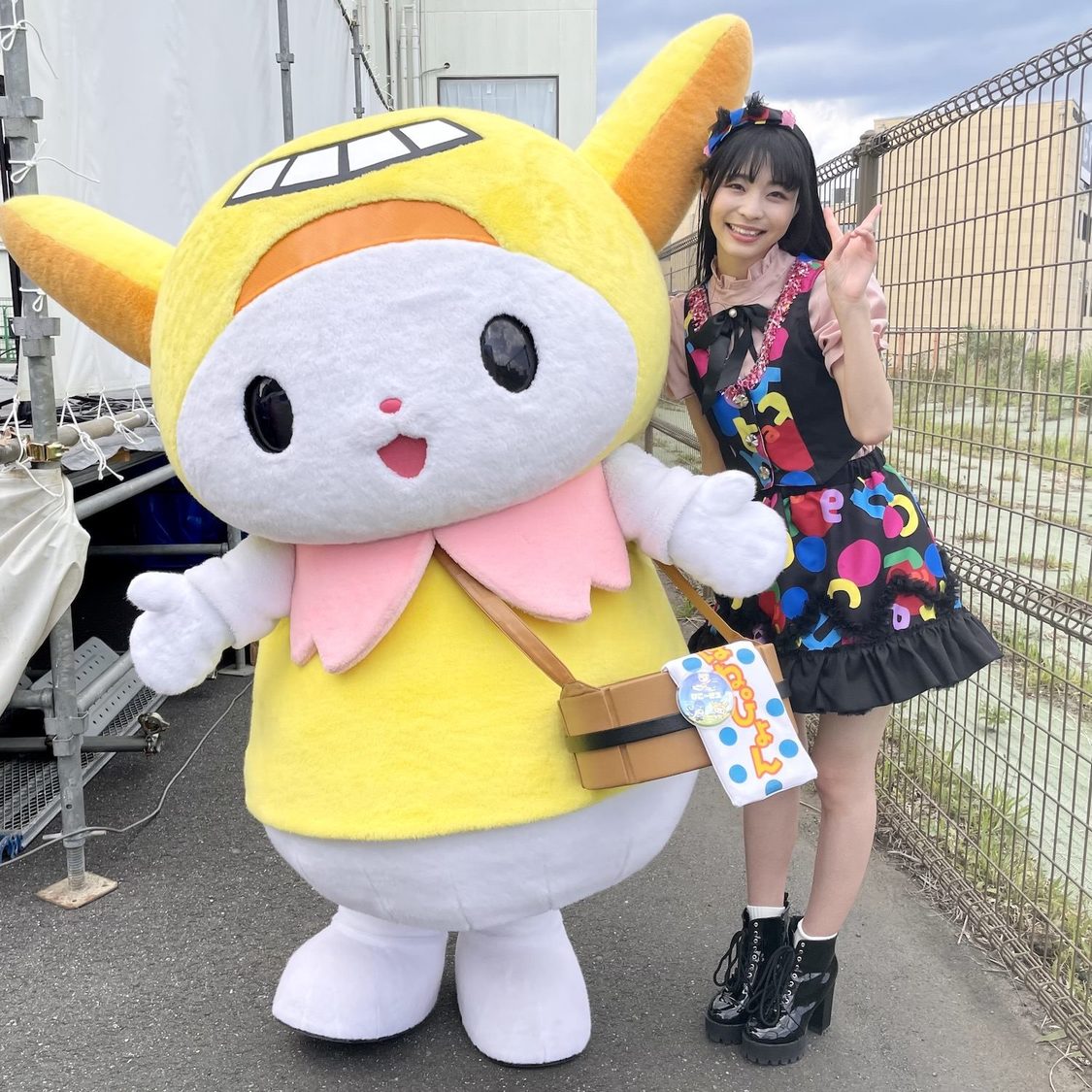 寺嶋由芙、東京都大田区公式PRキャラクター・はねぴょん＜世界キャラクターさみっとin羽生2024＞