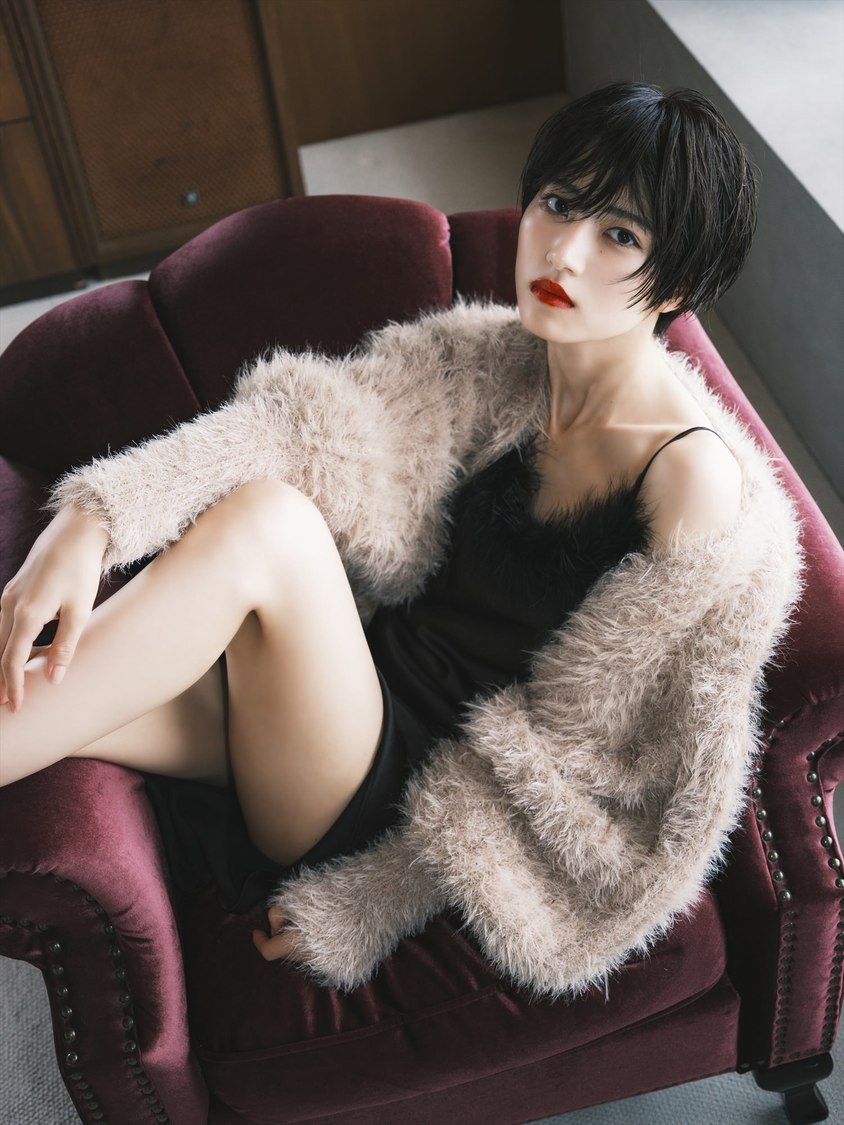 『【若月佑美】YUMI WAKATSUKI 2025CALENDAR』