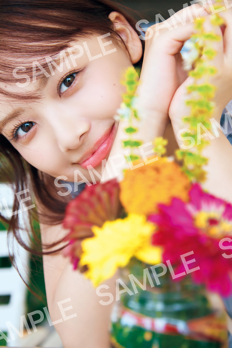 日向坂46 濱岸ひより1st写真集『もしも』封入ランダムポストカード（撮影：三宮幹史（TRIVAL））