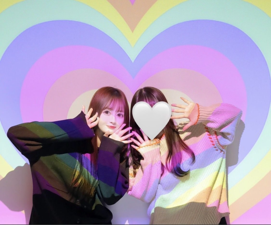 プロジェクターが付いたハイテクなプリクラ