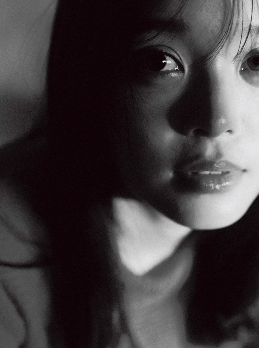 『髙石あかり 2025.1-2025.12 アートカレンダー「ito」』