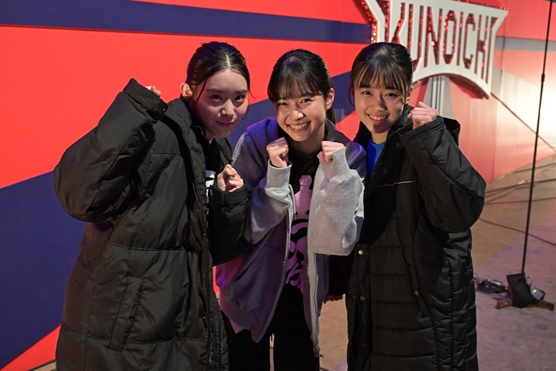 風見和香、結城りな、岩本理瑚（(C)TBS）