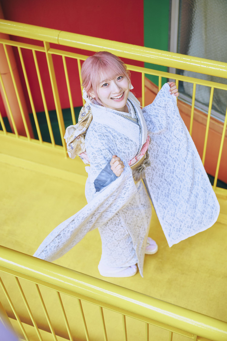 『20±SWEET[トゥエンティ・スウィート] 2025 JANUARY』（東京ニュース通信社刊／撮影：岡本武志）