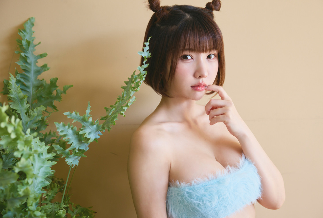 『BUBKA』2月号セブンネット限定特典：えなこポストカード