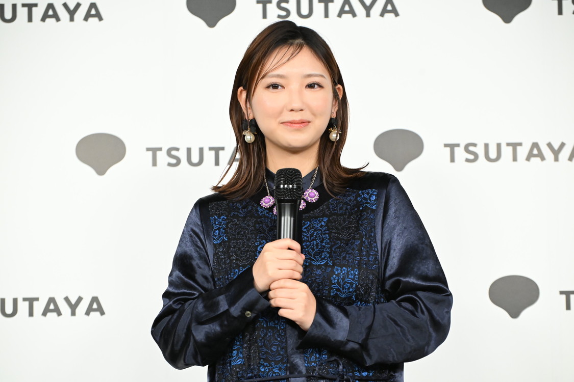 『沢口愛華フォトエッセイ　沢口生活』（東京ニュース通信社発行）