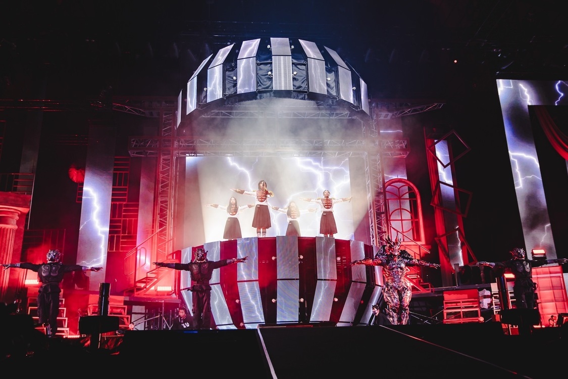 新しい学校のリーダーズ＜Nippon Calling Tour 2024＞国立代々木第一体育館（2024年12月22日／撮影：マッサン）