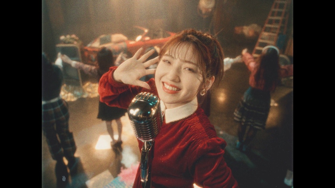 AKB48「なんてったってアイドル」MV（ⒸAKB48）