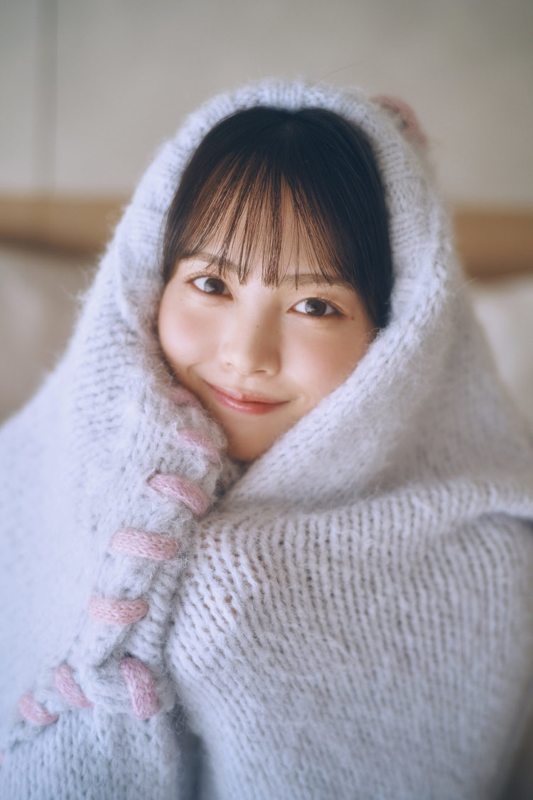 神南りな（#ババババンビ）『B .L.T.』2025年2月号アザーカット（撮影：岡本武志）