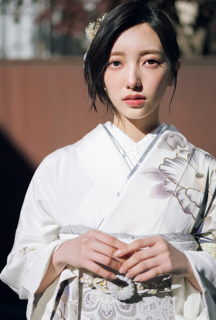 『20±SWEET[トゥエンティ・スウィート] 2025 JANUARY』ローソンエンタテインメント購入特典ポストカード【小西夏菜実（日向坂46）】