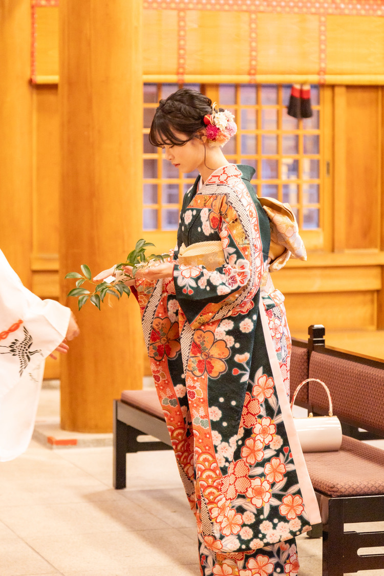 小越春花（©︎Flora）