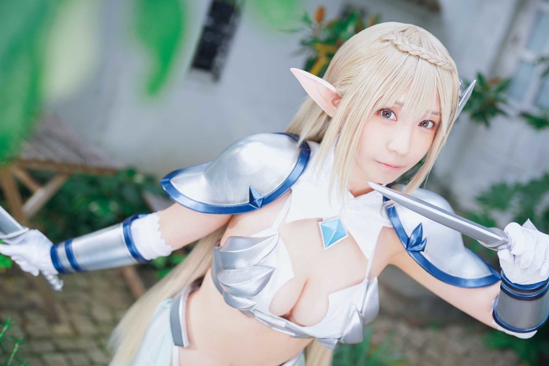 伊織もえ『ヤングアニマルWeb』（撮影：井田達也）