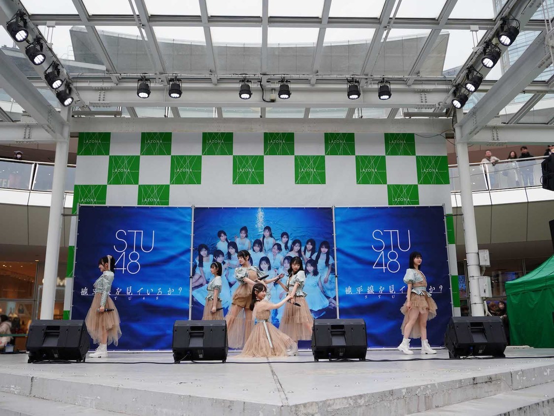 ＜STU48 11thシングル「地平線を見ているか？」発売記念イベント＞ラゾーナ川崎プラザ ルーファ広場（2025年1月19日／©️STU）