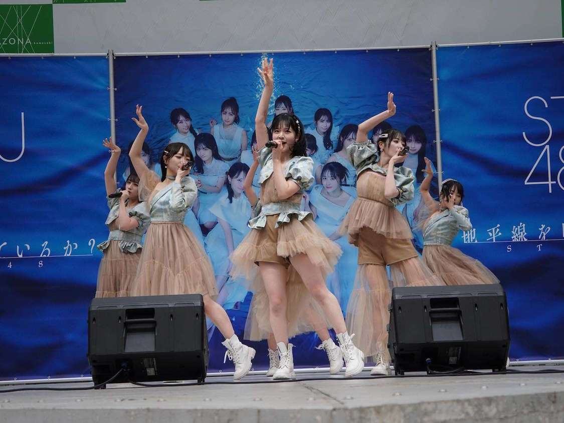 ＜STU48 11thシングル「地平線を見ているか？」発売記念イベント＞ラゾーナ川崎プラザ ルーファ広場（2025年1月19日／©️STU）