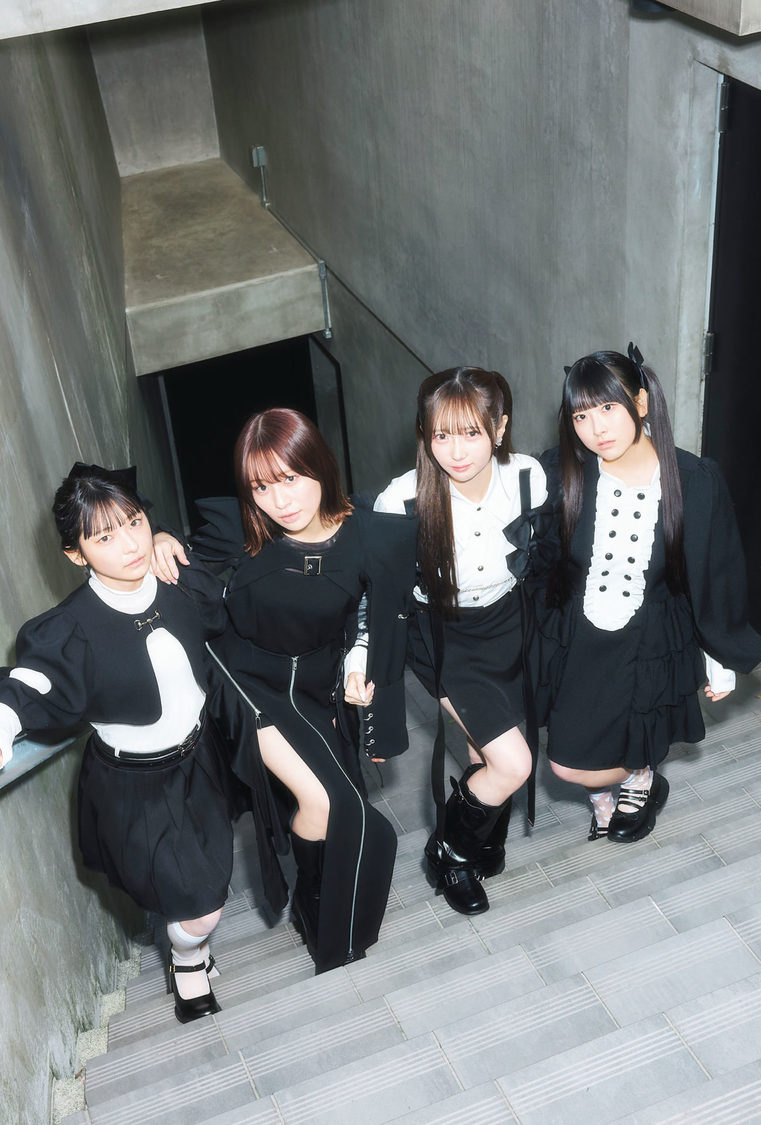 『B.L.T.2025年3月号増刊 ≠ME特別版』セブンネットショッピング購入特典ポストカード【櫻井もも＆谷崎早耶＆冨田菜々風＆永田詩央里】