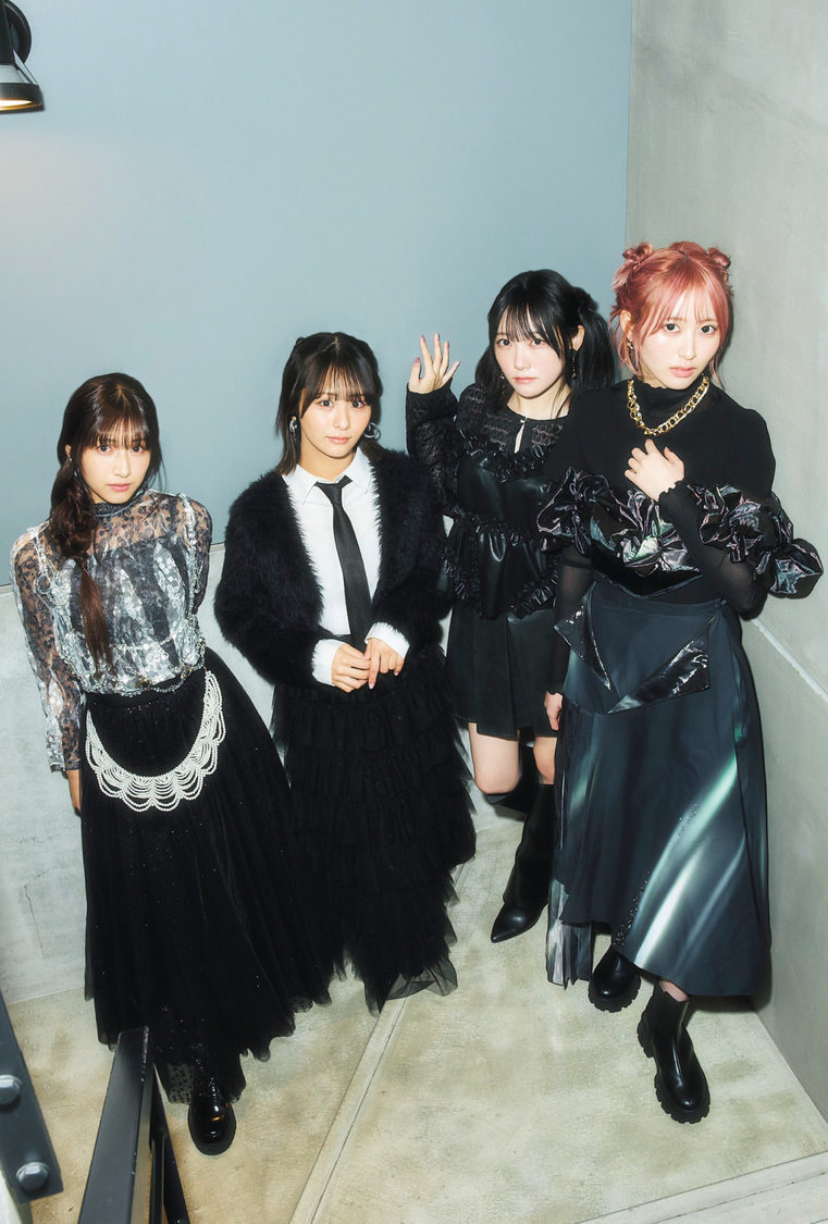 『B.L.T.2025年3月号増刊 ≠ME特別版』セブンネットショッピング購入特典ポストカード【尾木波菜＆蟹沢萌子＆川中子奈月心＆本田珠由記】