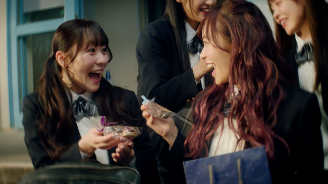 新TV-CM「meiji♡FRUITS ZIPPERの手作りバレンタイン〜楽しい時間を手作りしよう〜」