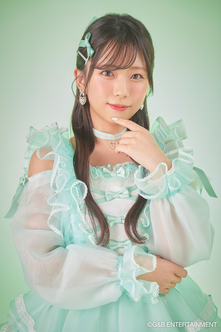 西村瑠香（©G&B ENTERTAINMENT）