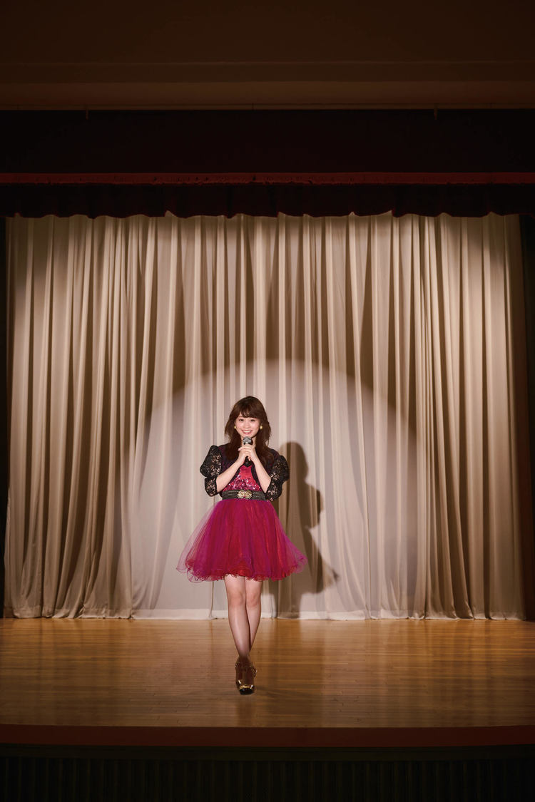 『古園井寧々スタイルブック 　ねねのおと』（©KADOKAWA／撮影：土山大輔（TRON））