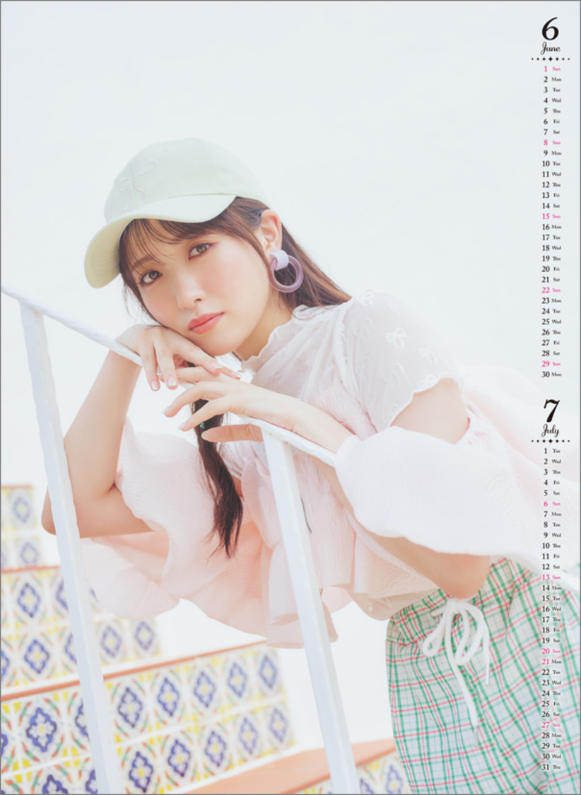 『石田千穂4月始まりカレンダー』