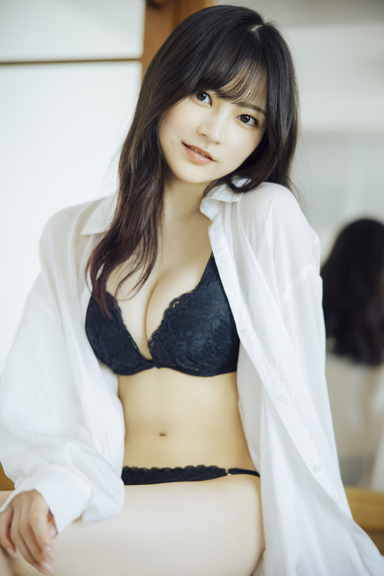 宇咲（#ババババンビ）『別冊ヤングチャンピオン3月号』アザーカット（撮影：横山マサト（秋田書店））