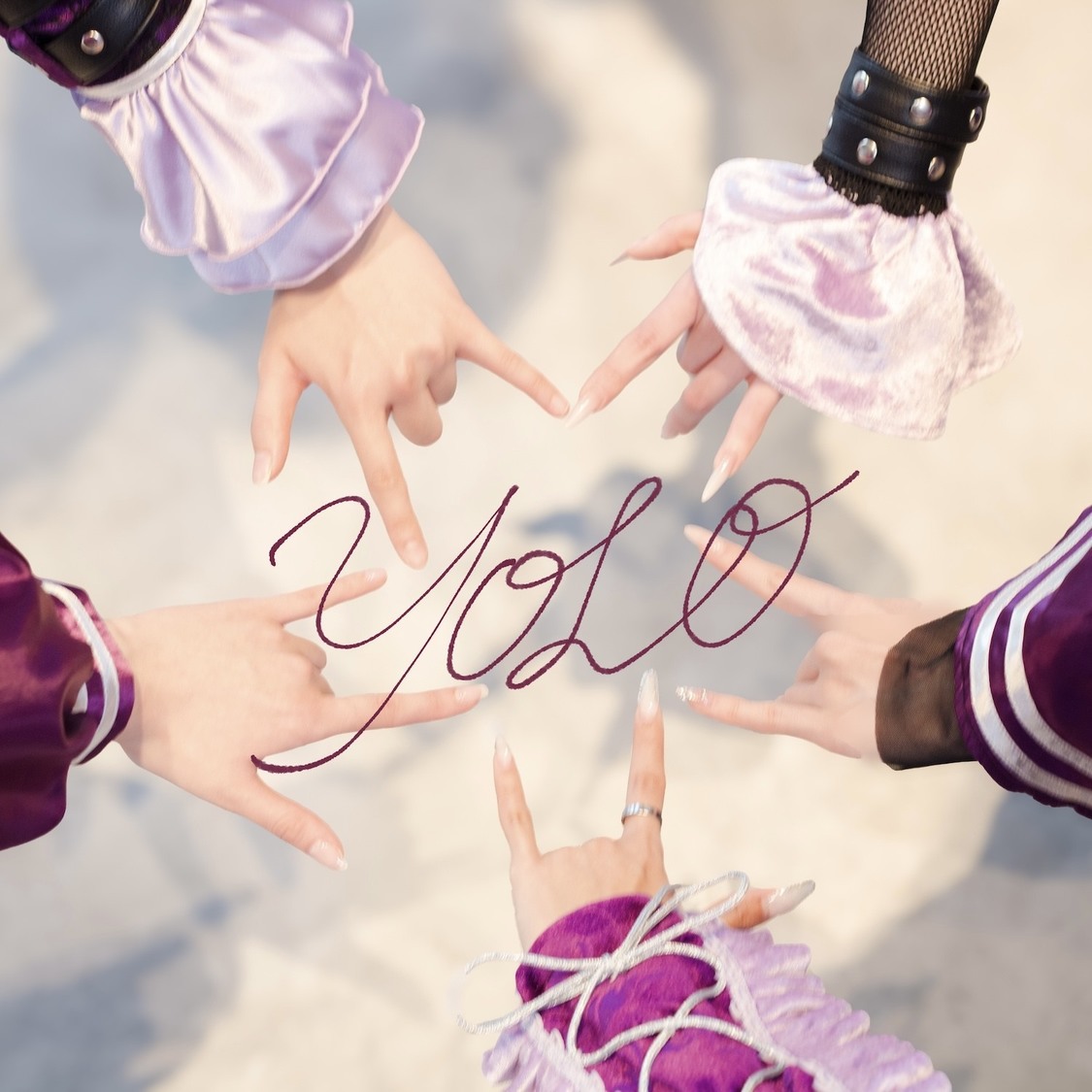 「YOLO」