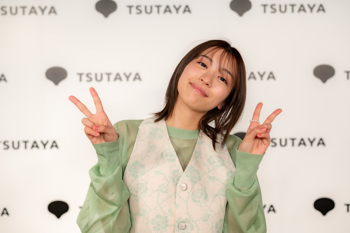 ＜『鳴海唯1st写真集Sugarless』重版記念イベント＞SHIBUYA TSUTAYA（2025年2月9日　©︎鳴海唯1st 写真集Sugarless／玄光社）