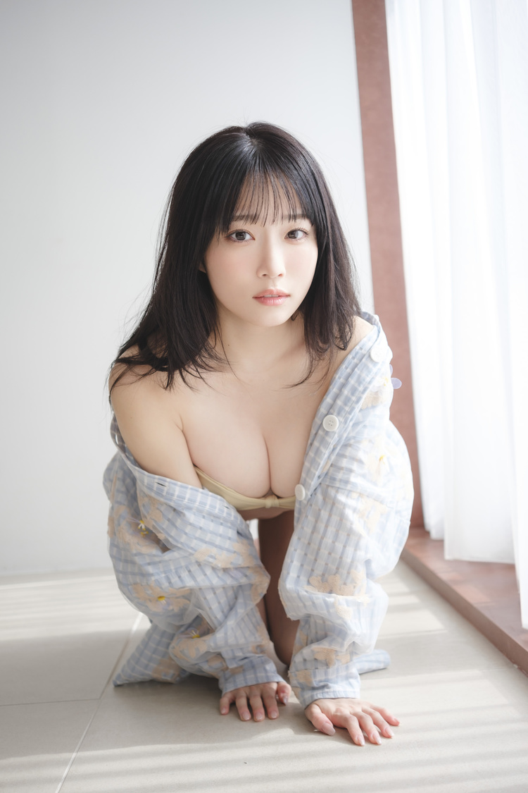 岸みゆ（#ババババンビ）『DOLCHE vol.15』アザーカット（撮影：鈴木ゴータ(c)白夜書房）